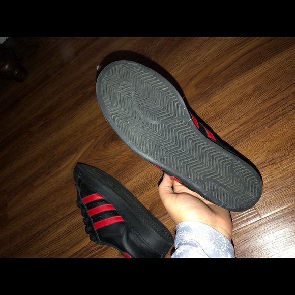 ADIDAS SHOES YOUTH - Picture 3 of 3